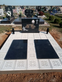 Памятник двойной 164